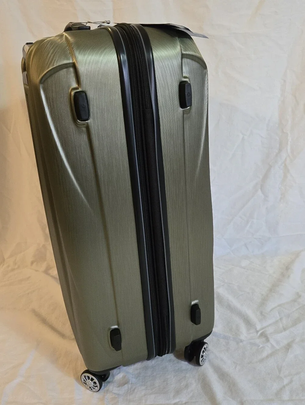 NWT Samsonite Centric 2 Hardside Expandable Spinner 2pc Set Olive Green 20/24in